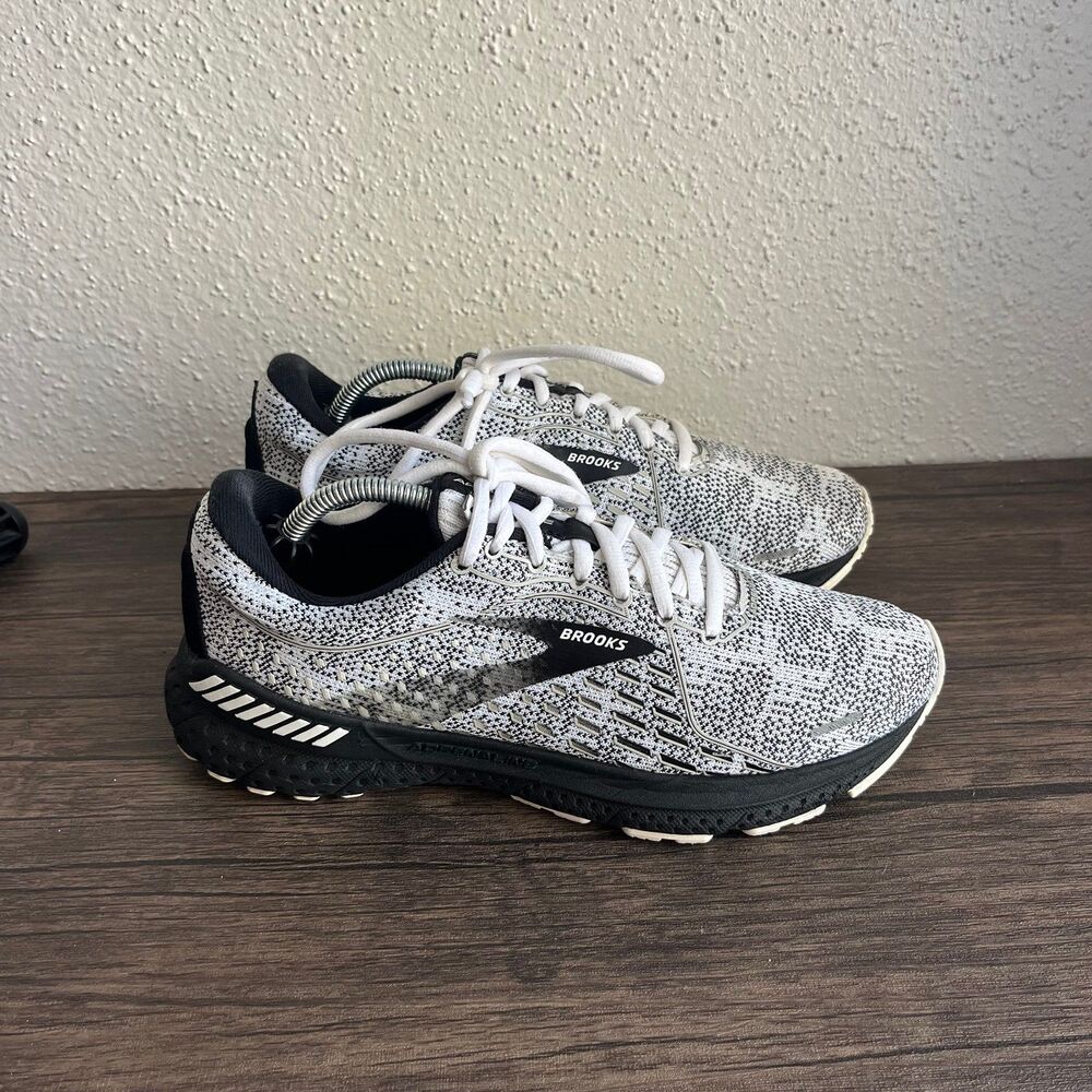 Brooks Adrenaline GTS 21 Black White Athletic Running Shoes Womens Size 8 B